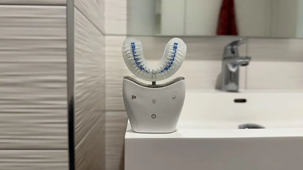 We Tried It: Autobrush Sonic Pro U-Shaped Toothbrush